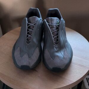 UEC Adidas Ozrah size 13